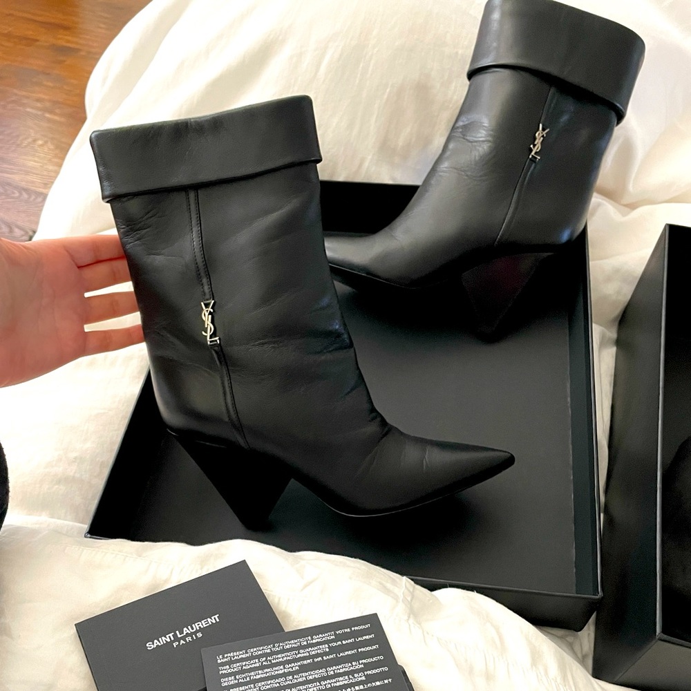 Saint Laurent Niki booties size 36, black
